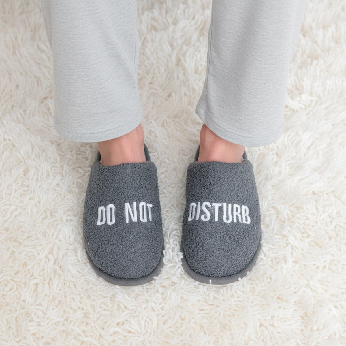 Zapatillas “Do not disturb”