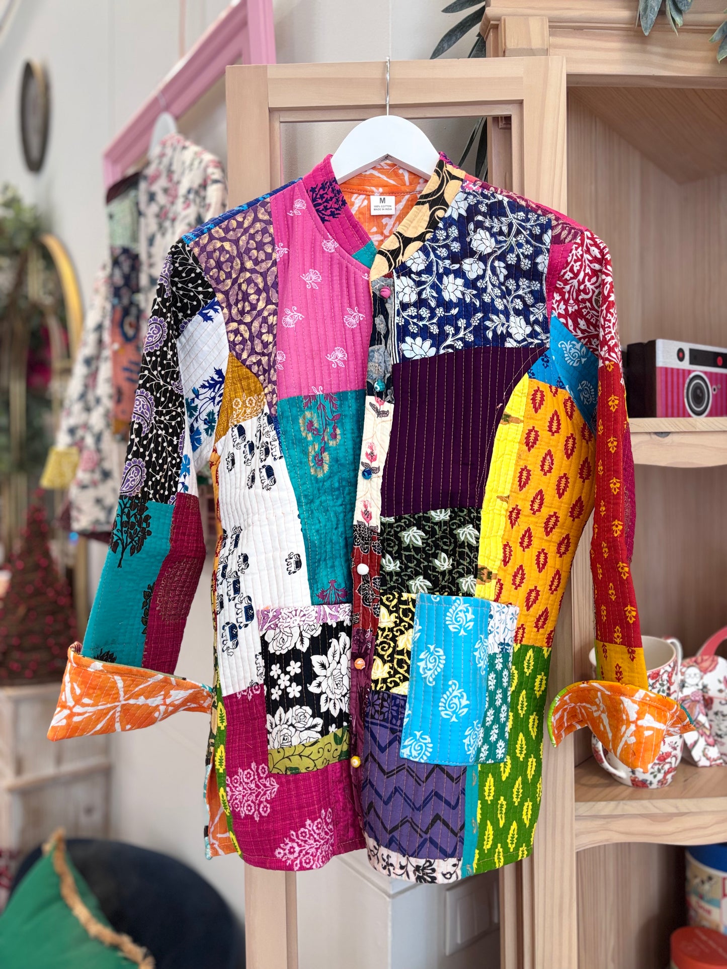 Chaqueta de algodón reversible artesanal “Patchwork”