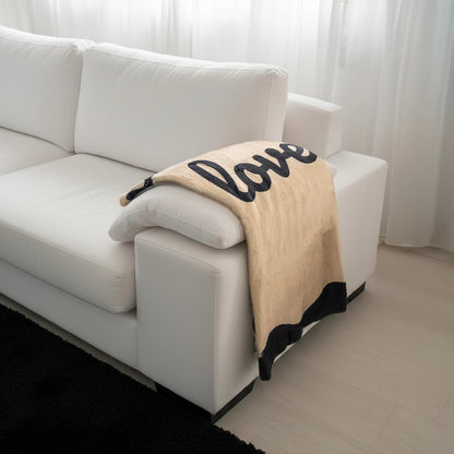 Manta “All you need is love” 🖤