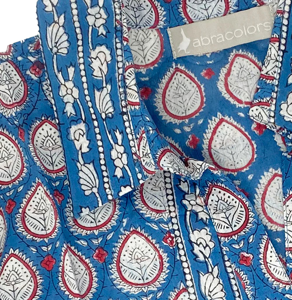 Vestido corto con estampado azul